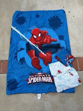 Marvel Ultimate SpiderMan Comforter Set Twin Bedding Pillowcase
